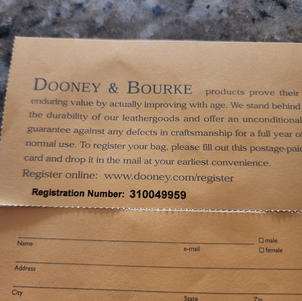 DOONEY&BOURKE SATCHEL - Picture 14 of 14